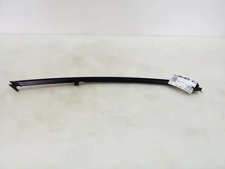 Toyota Avensis T270 (2009 - 2012) 6740120280 Прочая отделка передней двери — фото 2