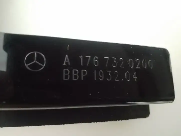 Mercedes-Benz A W176 (2012 - 2018) A1767320200 Прочая отделка задней двери — фото 4