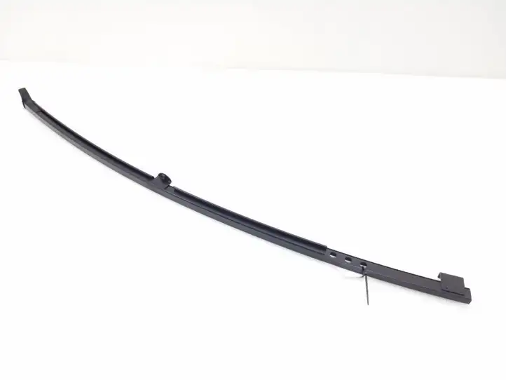 Toyota Verso (2009 - 2012) 6740864010 Прочая отделка задней двери — фото 2