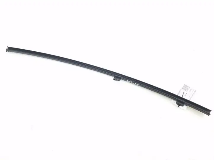 Toyota Land Cruiser (J120) (2002 - 2009) 6740860050 Прочая отделка задней двери — фото 2