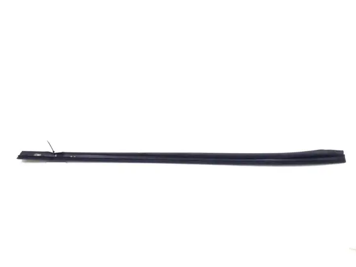 Mercedes-Benz R W251 (2005 - 2013) A2516904962 Накладка стоек лобового стекла — фото 2