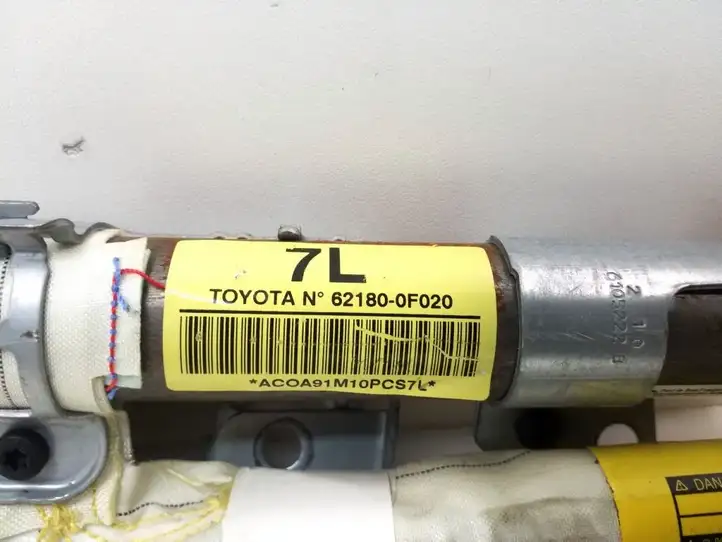 Toyota Verso (2009 - 2012) 621800F020 Боковая подушка безопасности шторка — фото 2