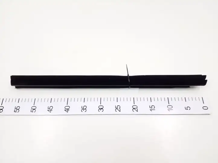 Toyota Prius Prime (2017 - ) 6817347060 Обшивка задней двери — фото 1