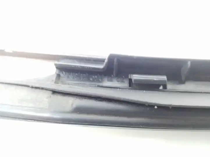 Mercedes-Benz E W212 (2009 - 2016) A2126901262 Накладка стоек лобового стекла — фото 3
