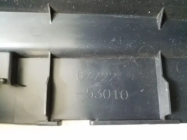 Lexus IS 220D-250-350 (2005 - 2010) 67722-53010 Прочая отделка задней двери — фото 3