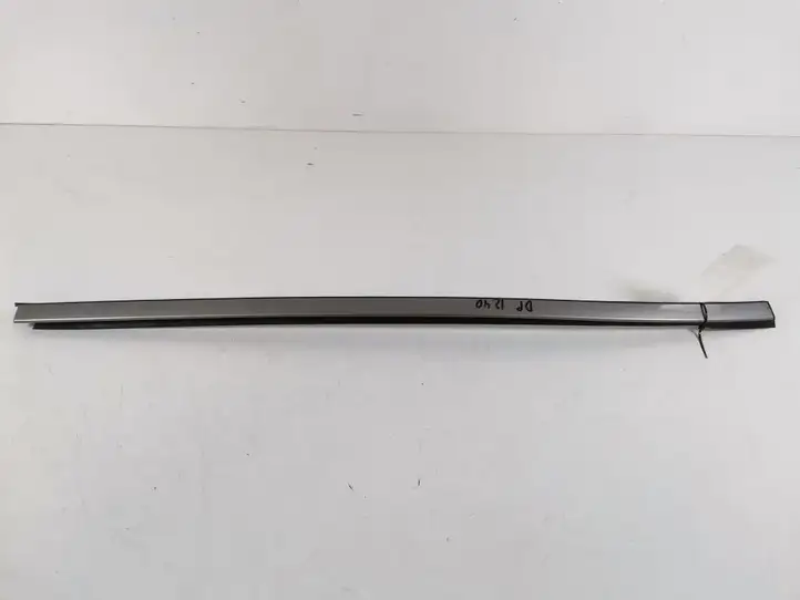 Mercedes-Benz E W211 (2002 - 2009) A2116900498 Накладка стоек лобового стекла — фото 1
