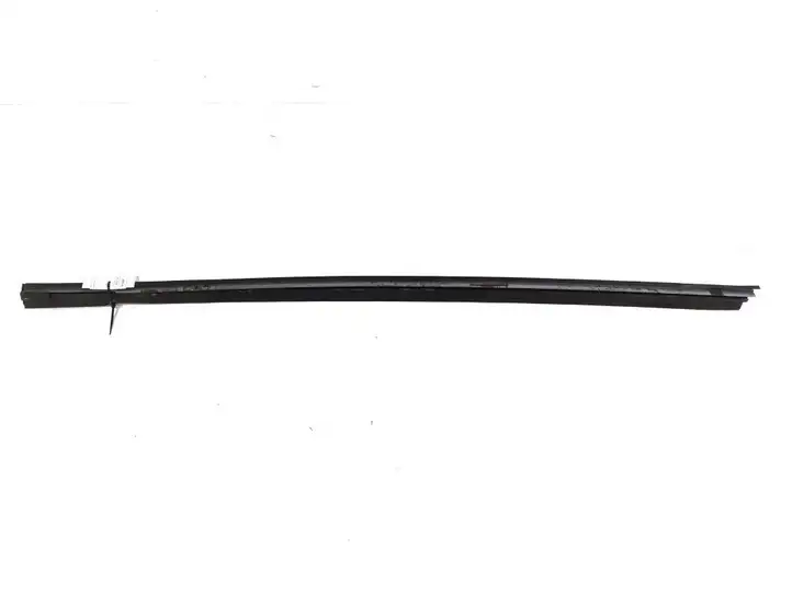 Mercedes-Benz E W211 (2002 - 2009) A2116900498 Накладка стоек лобового стекла — фото 2