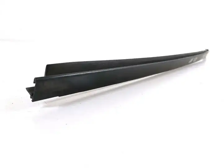 Mercedes-Benz E W211 (2002 - 2009) A2116900398 Накладка стоек лобового стекла — фото 2