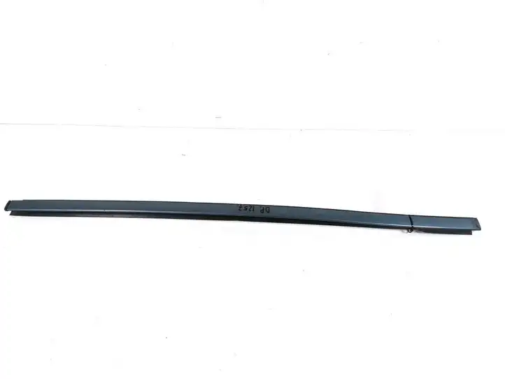 Mercedes-Benz E W211 (2002 - 2009) A2116909262 Накладка стоек лобового стекла — фото 1