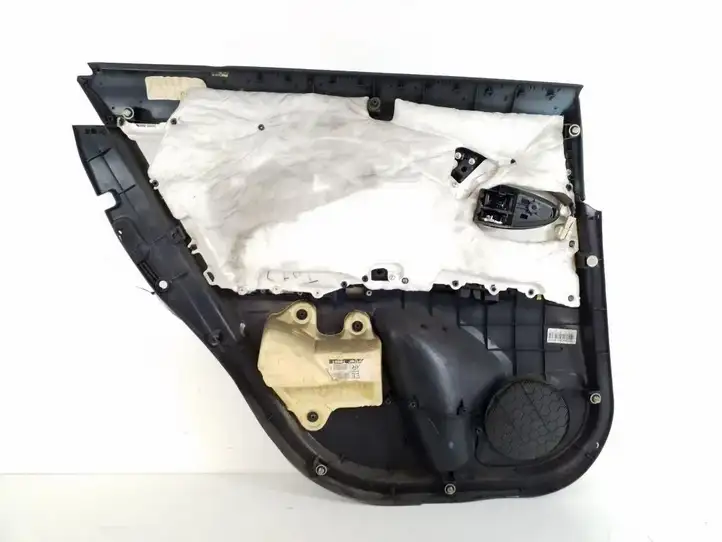 Toyota Avensis T270 (2009 - 2012) 67630-05B40 Обшивка задней двери — фото 2