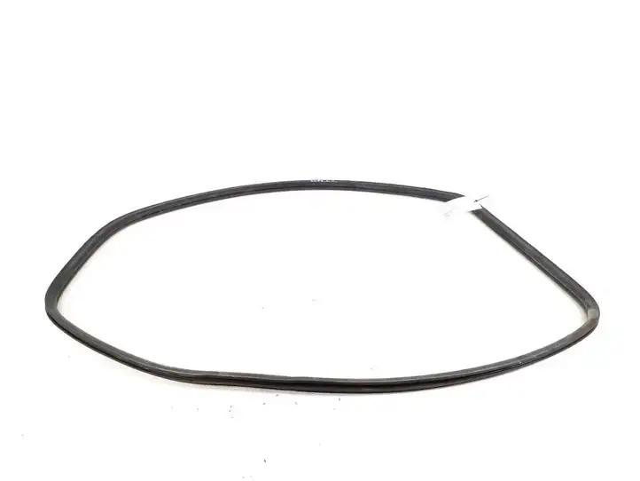Toyota Land Cruiser (J120) (2002 - 2009) 62742-60111 Другая часть кузова — фото 1