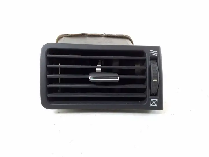 Toyota Corolla E120 E130 (2004 - 2007) 55650-02020 Боковой воздушный дефлектор — фото 1