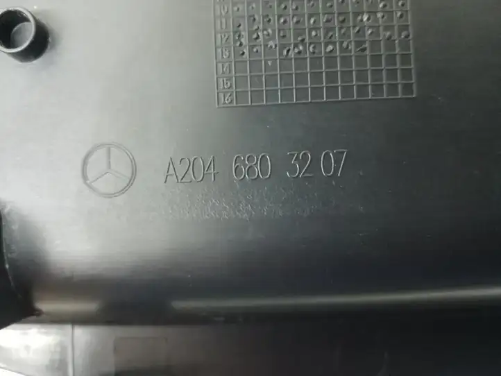 Mercedes-Benz GLK X204 (2008 - 2016) A2046803207 Прочие детали панели — фото 2