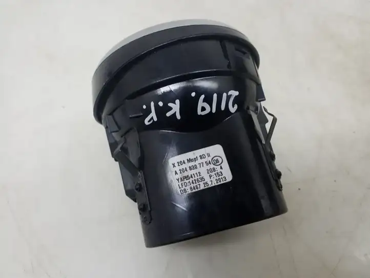 Mercedes-Benz GLK X204 (2008 - 2016) A2048307754 Боковой воздушный дефлектор — фото 2