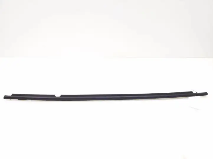Toyota Verso (2009 - 2012) 757300F020 Молдинги задней двери — фото 2