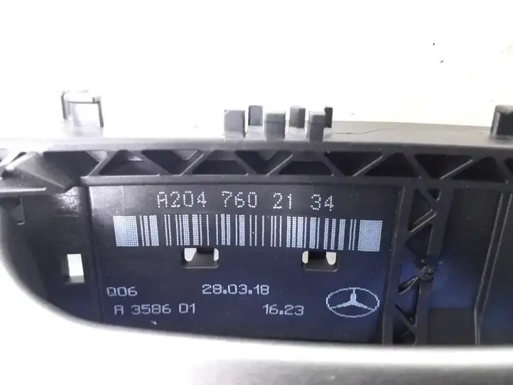 Mercedes-Benz CLA C117,X117,W117 (2013 - 2019) Наружная ручка задней двери — фото 2