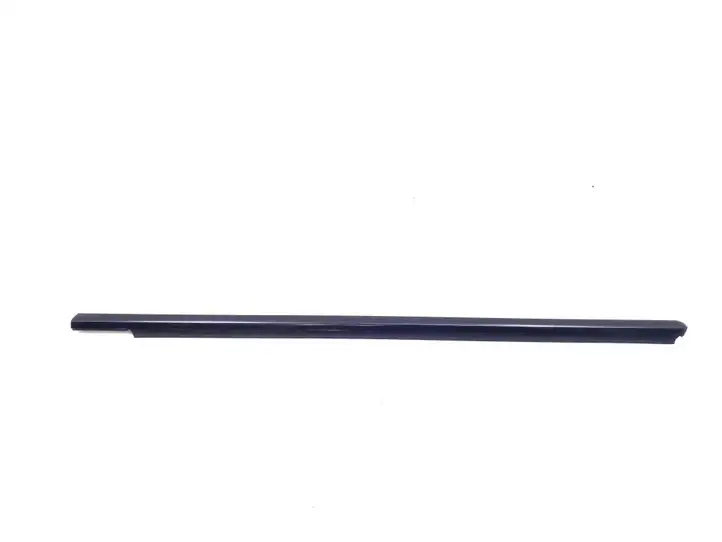 Mercedes-Benz E W211 (2002 - 2009) A2116900380 Накладка стекла передней двери — фото 1