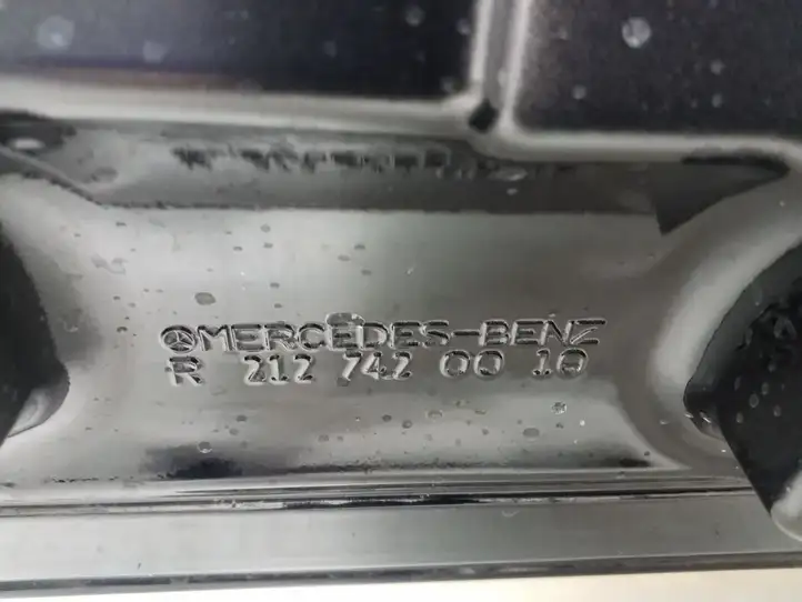 Mercedes-Benz E W212 (2009 - 2016) A2127400105 Крышка багажника — фото 4
