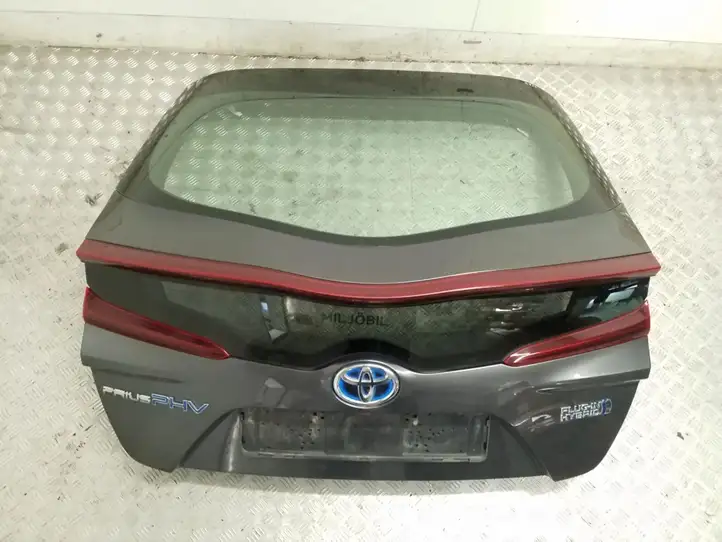 Toyota Prius Prime (2017 - ) Крышка багажника — фото 4