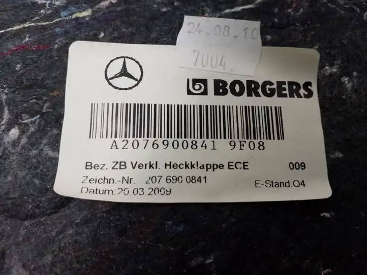 Mercedes-Benz E C207 W207 (2009 - 2017) A20769008419F08 Обшивка багажника — фото 2