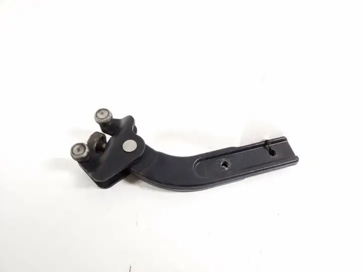 Mercedes-Benz Vito Viano W639 (2003 - 2010) A6397601647 Нижняя направляющая раздвижной двери — фото 1