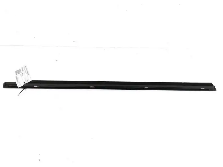 Mercedes-Benz E W211 (2002 - 2009) A2116900380 Накладка стекла передней двери — фото 2
