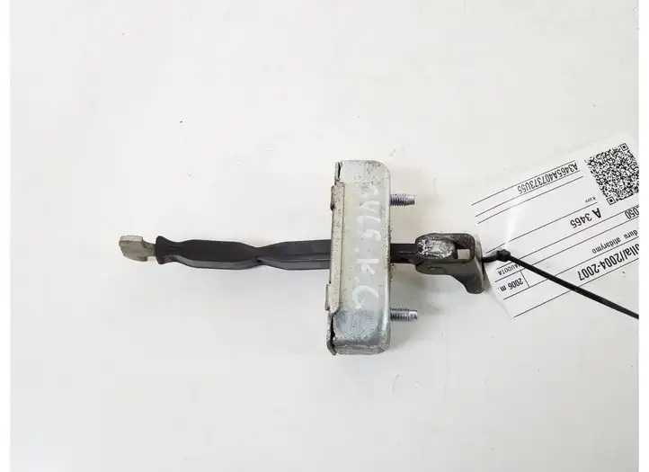Toyota Corolla E120 E130 (2004 - 2007) 68640-12050 Ограничитель задней двери — фото 1