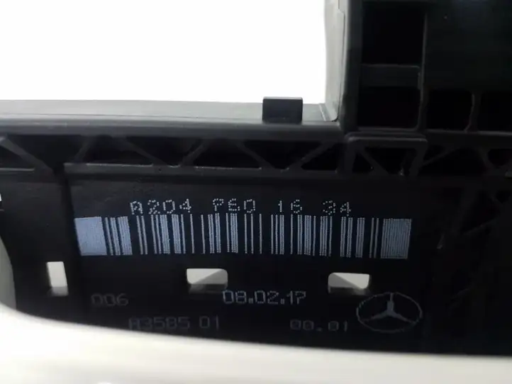 Mercedes-Benz A W176 (2012 - 2018) Наружная ручка задней двери — фото 2