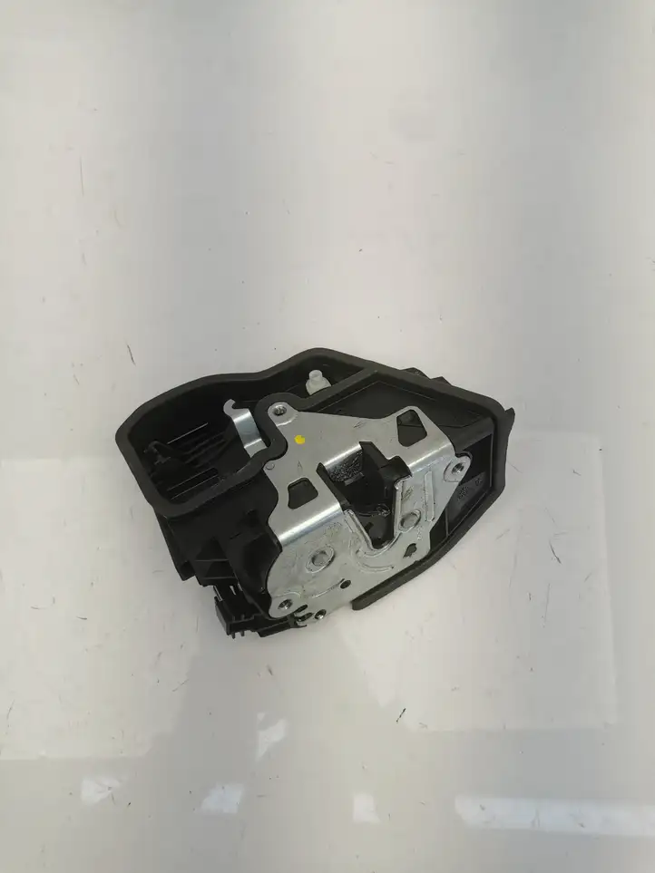 BMW 3 F30 F35 F31 (2012 - 2018) 7229460 Замок задней двери — фото 4