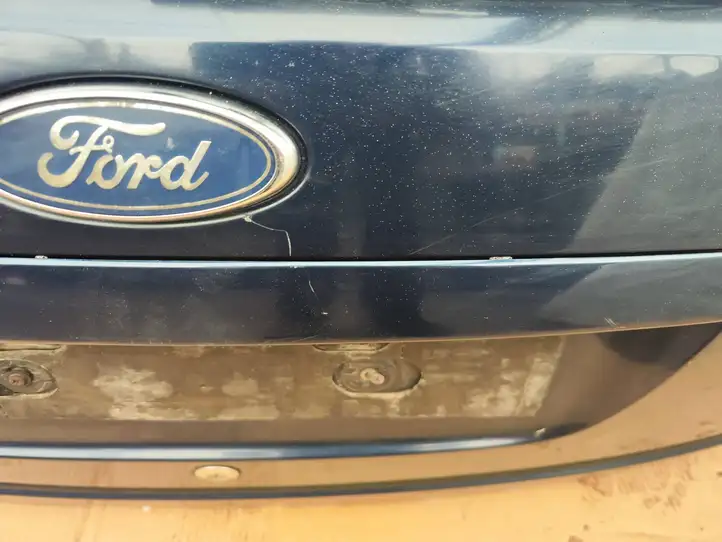 Ford Focus C-MAX (2003 - 2010) Крышка багажника — фото 1
