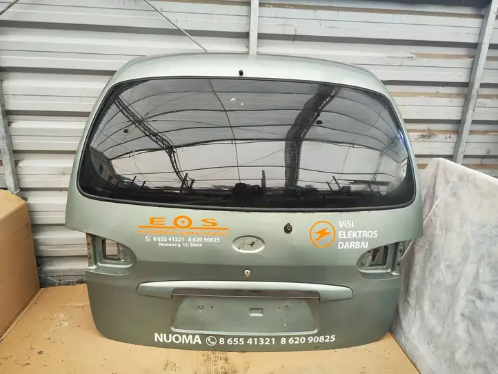 Hyundai H-1, Starex, Satellite (1997 - 2003) Крышка багажника — фото 3
