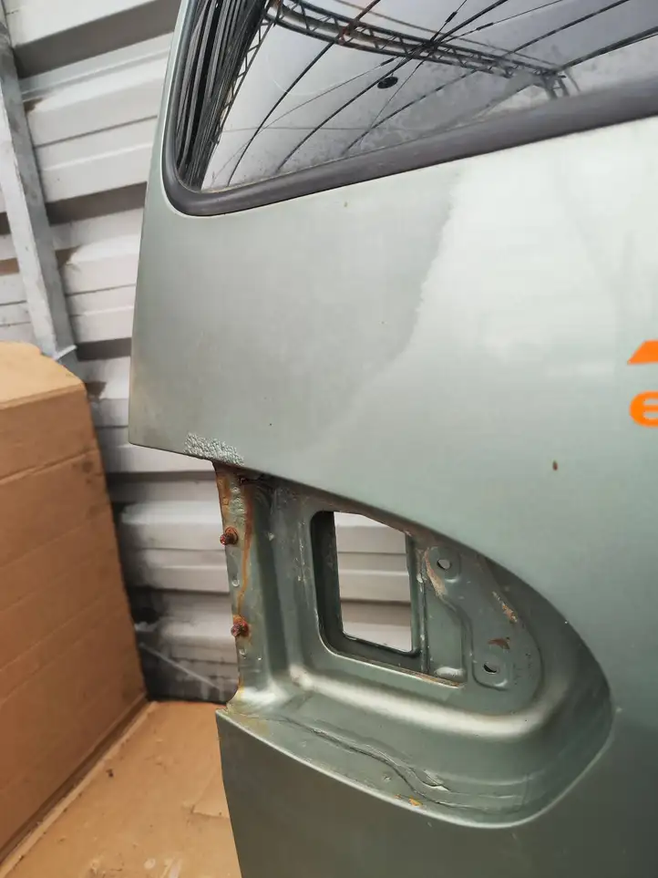Hyundai H-1, Starex, Satellite (1997 - 2003) Крышка багажника — фото 7