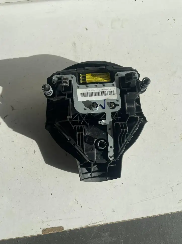 Toyota Corolla E120 E130 (2004 - 2007) 4513002270 Подушка безопасности руля — фото 2