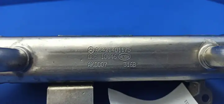 Mercedes-Benz E W212 (2009 - 2016) A6421401175 Охладитель клапана EGR — фото 2