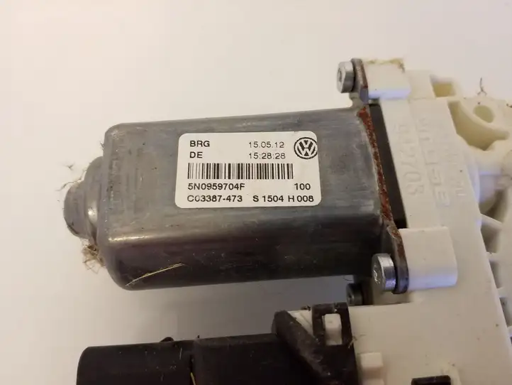 Volkswagen Tiguan (2011 - 2016) 5N0959704F Стеклоподъемник задней двери — фото 5