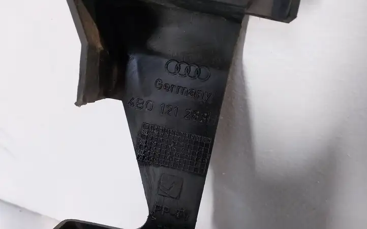 Audi A6 S6 C5 4B (1997 - 2001) 4B0121283H Дефлектор воздуха — фото 3