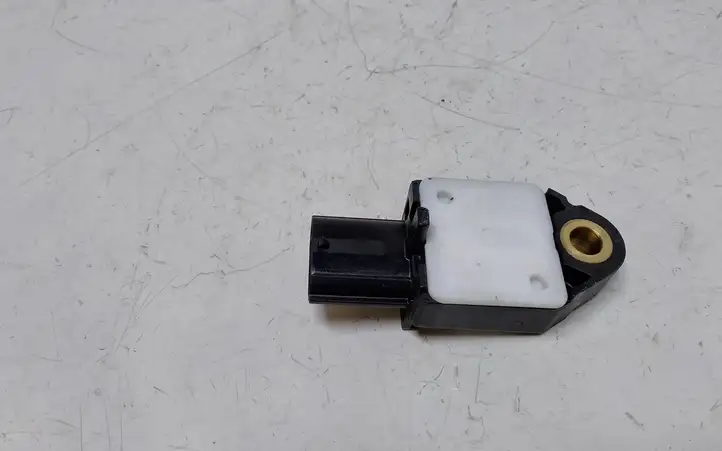 Toyota Yaris (2005 - 2009) 898310H010 Датчик удара SRS — фото 3