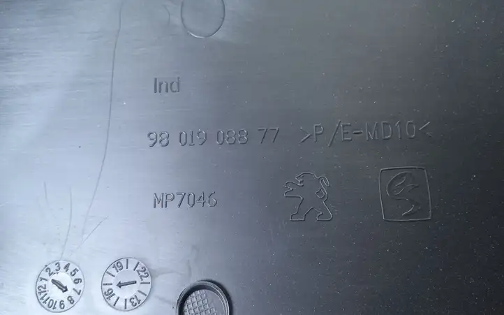 Peugeot 308 (2013 - 2021) 9801908877 Верхняя обшивка у окна — фото 2