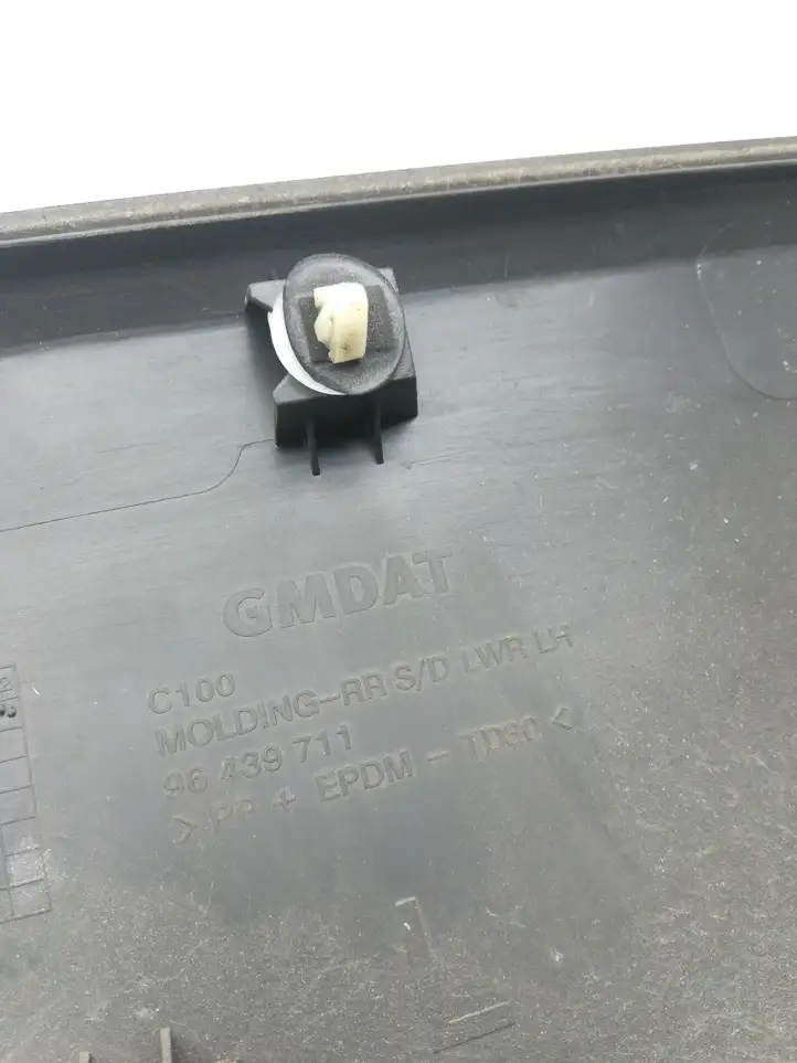 Chevrolet Captiva (2006 - 2011) 96439711 Молдинги задней двери — фото 3