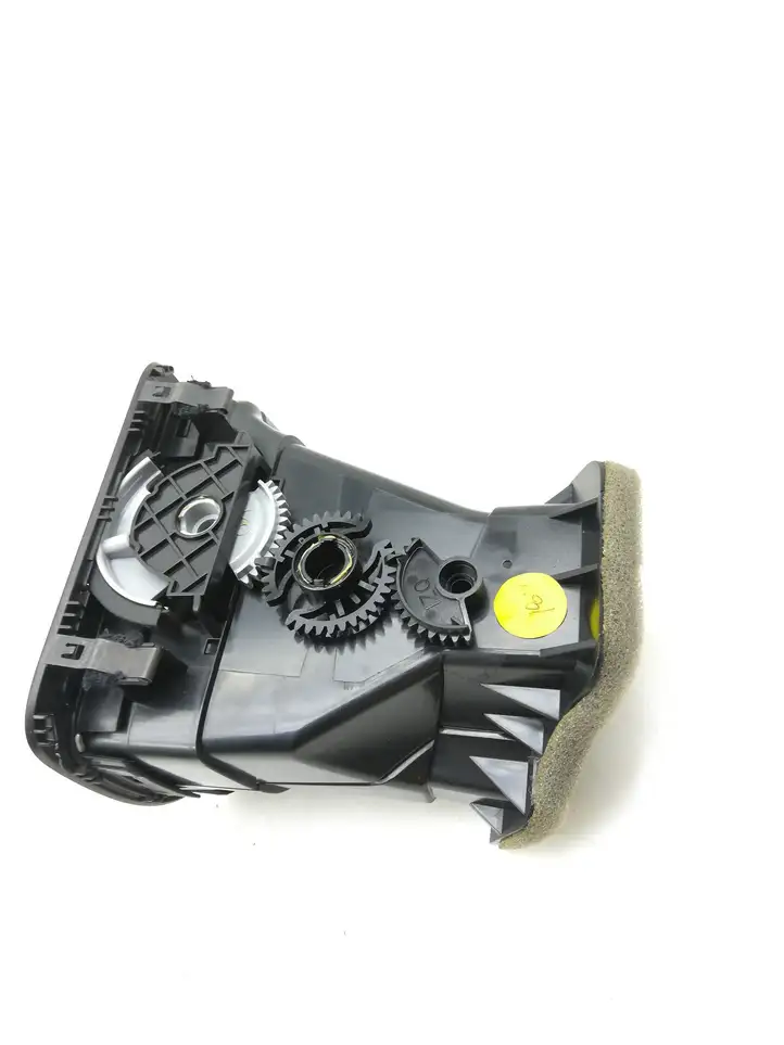 Volkswagen Golf VI (2009 - 2013) 5K0819703 Боковой воздушный дефлектор — фото 3