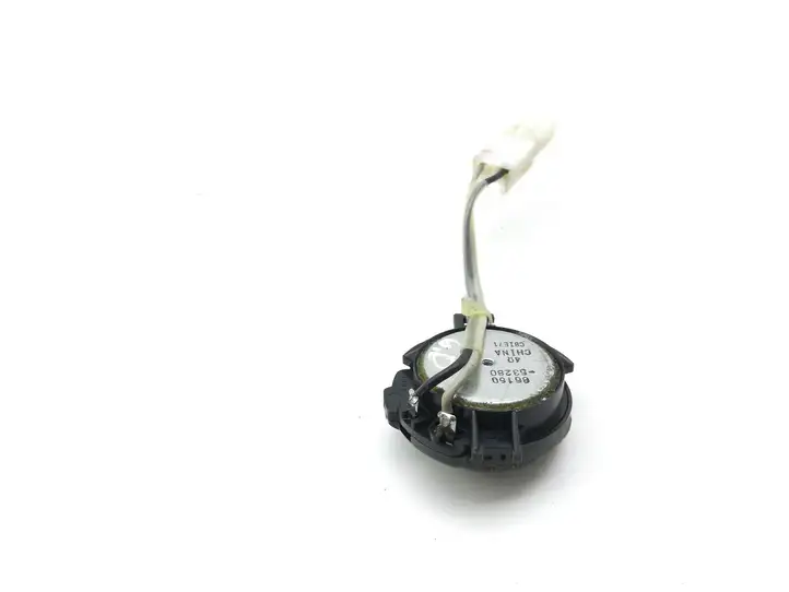 Lexus IS 220D-250-350 (2005 - 2010) 8616053280 Твитер задних дверей — фото 3
