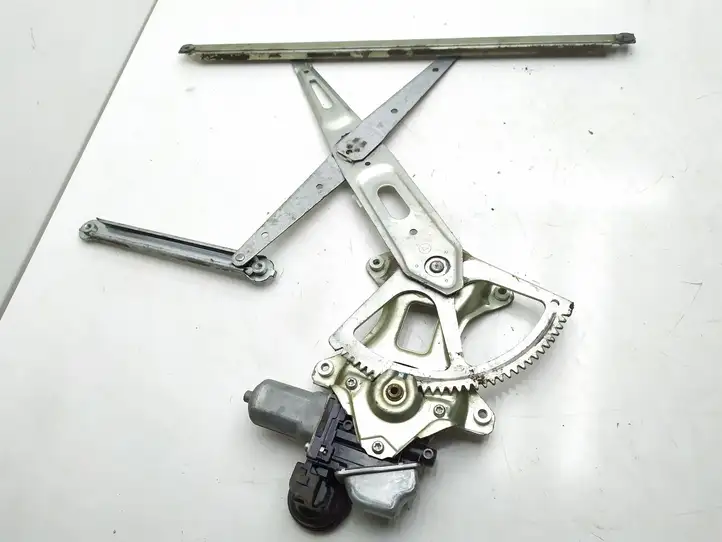 Lexus IS 220D-250-350 (2005 - 2010) 8572053050 Электростеклоподъемник передний (комплект) — фото 1