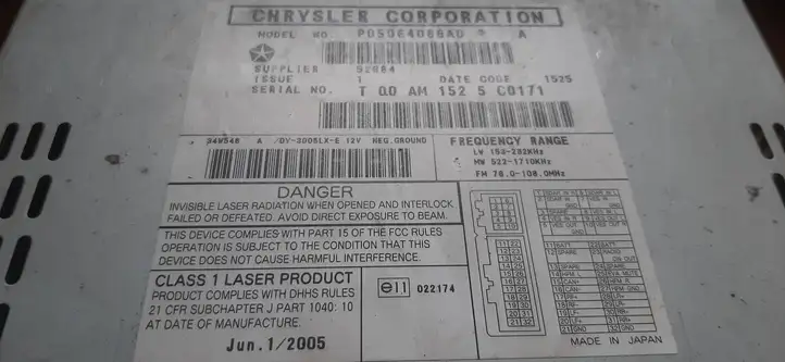 Jeep Cherokee (2001 - 2007) P05064066AD Магнитола / мультимедийная система — фото 2