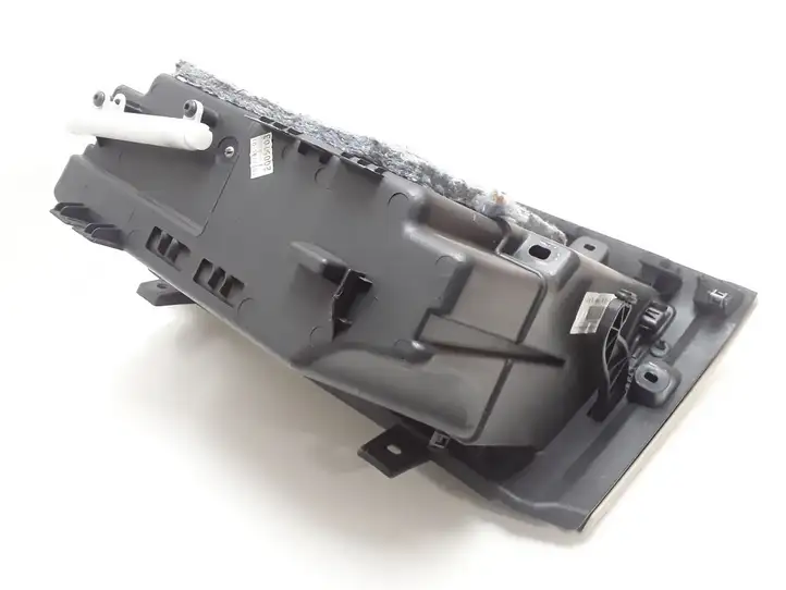 Volvo S60 (2010 - 2013) Вещевой ящик — фото 4
