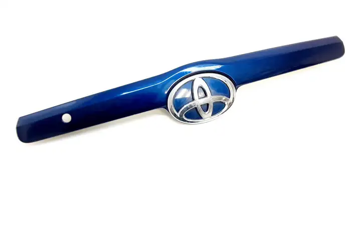 Toyota Camry (2006 - 2011) 7680106120 Подсветка номера — фото 1