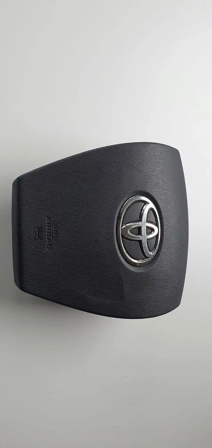 Toyota Prius (XW30) (2009 - 2015) Подушка безопасности руля — фото 1