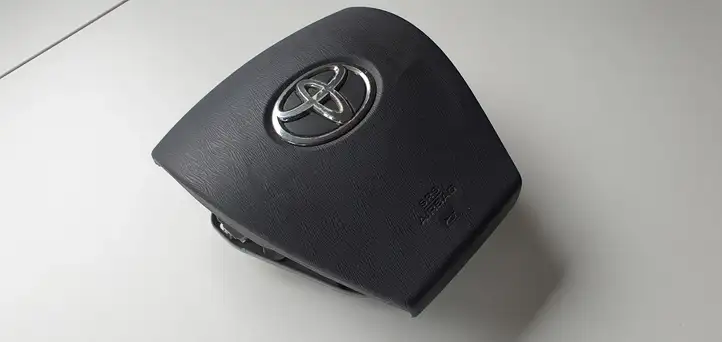 Toyota Prius (XW30) (2009 - 2015) Подушка безопасности руля — фото 4