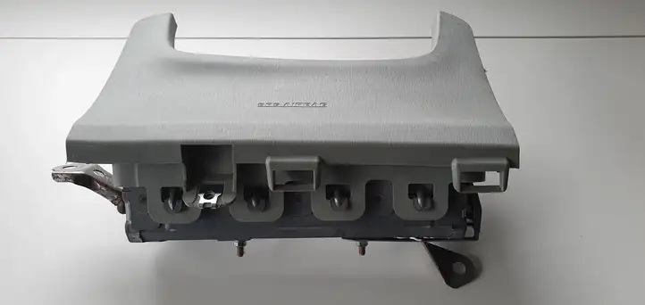 Toyota Prius (XW30) (2009 - 2015) Подушка безопасности пассажира — фото 6