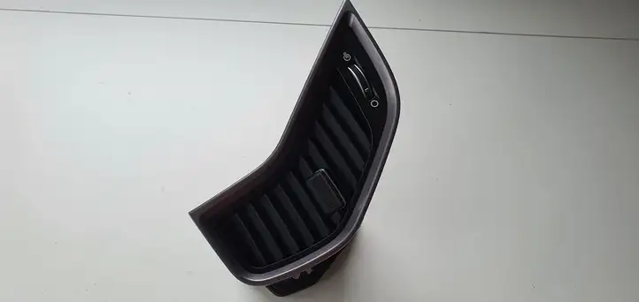 Hyundai Santa Fe (2012 - 2015) Боковой воздушный дефлектор — фото 1