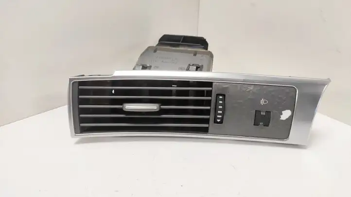 Audi A6 S6 C6 4F (2004 - 2008) 4F1820901A Боковой воздушный дефлектор — фото 1